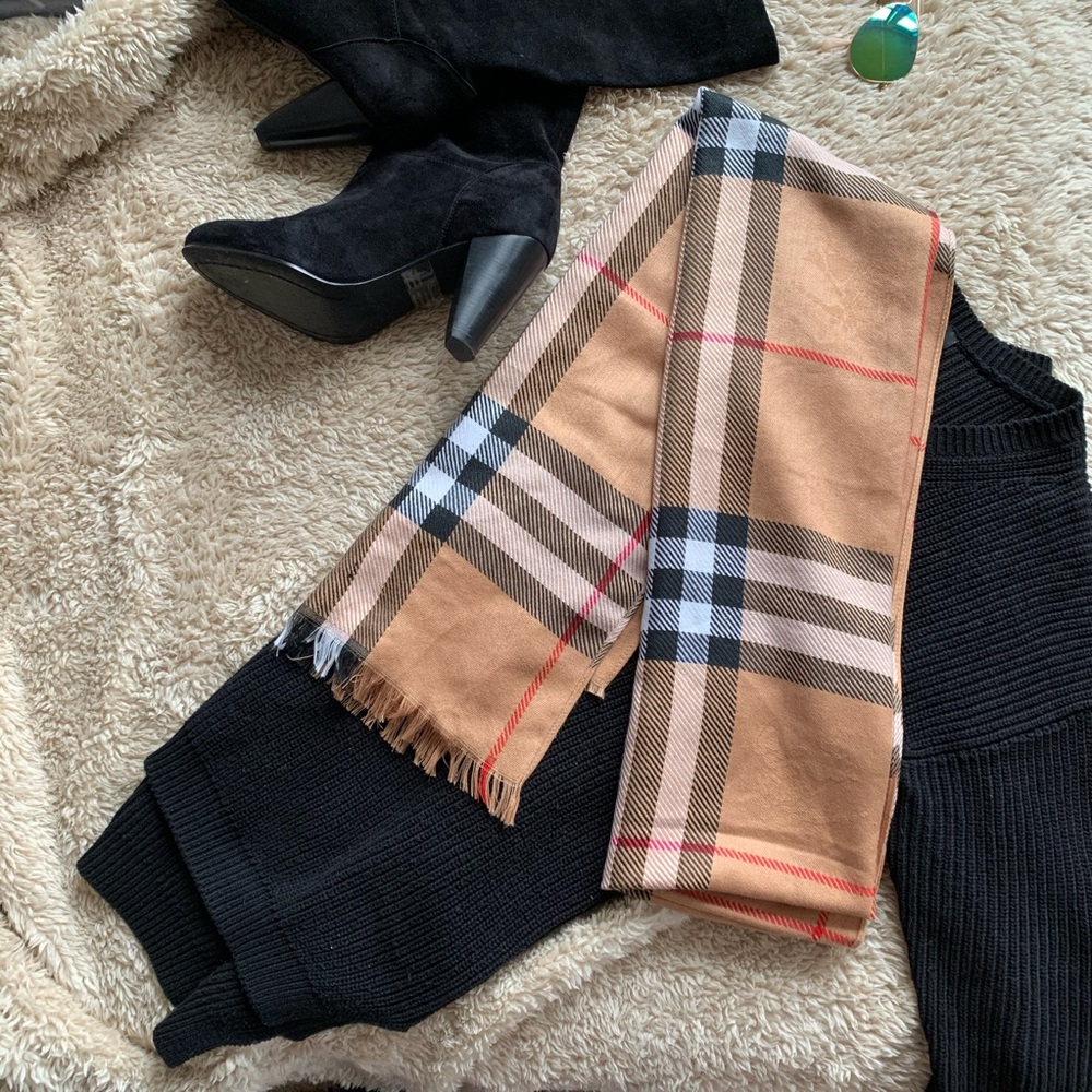 Burberry Classic Check Cashmere Scarf